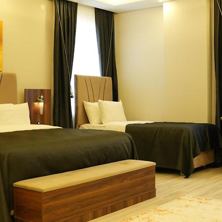 Grand Krone Hotel Cinarcik Ngoại thất bức ảnh